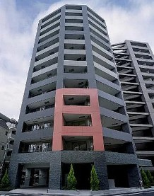 【外観】 | グラントゥルース練馬1 | 鉄筋コンクリート造のがっちりとした建物。