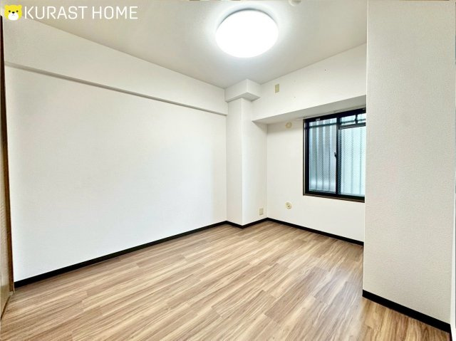 ライオンズマンション上桂　1階の洋室