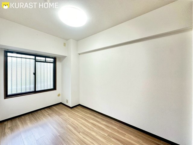 ライオンズマンション上桂　1階の洋室