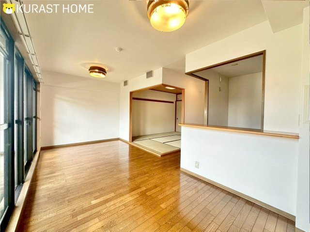 ライオンズマンション上桂　1階の居間・リビング