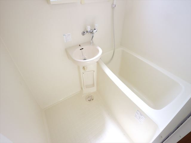 コーポサクラの浴室