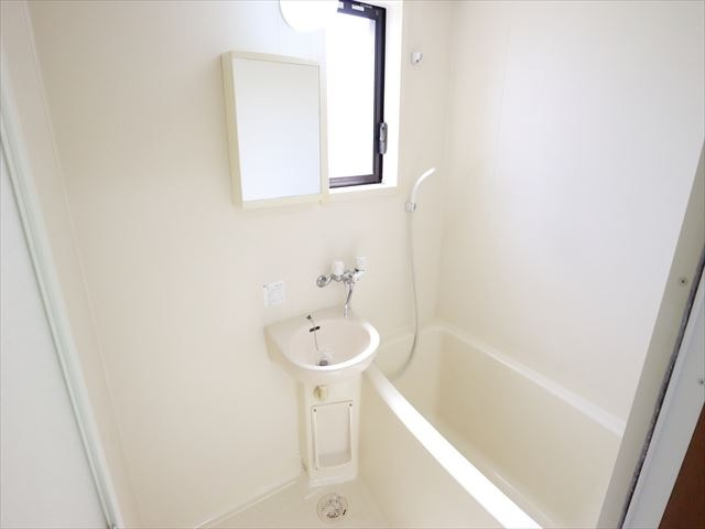 コーポサクラの浴室