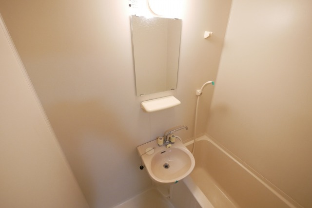 ランブラスあびこの浴室