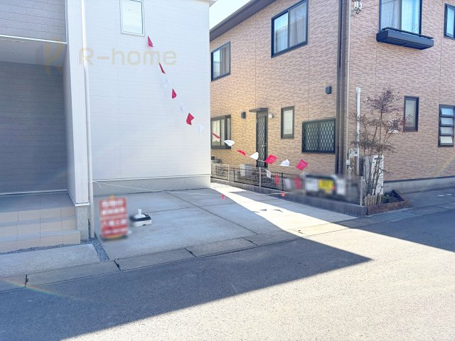 牛久市南7丁目第1期　新築戸建て　1号棟の駐車場|カースペースは2台お停めいただけます♪

