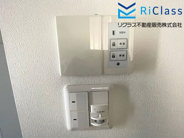 中古戸建　神戸市兵庫区荒田町4丁目1の設備|玄関ドアリモコンです