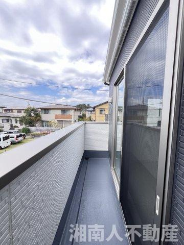 鎌倉市今泉台７丁目９００－１１９新築戸建のバルコニー