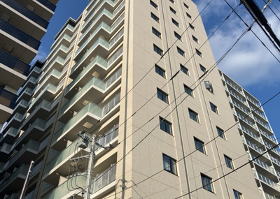 【外観】 | ルネ八王子トレーシア | ＳＲＣ造は強度や耐震性の面でもRC造と比べて優れています。そのため、10階建以上の高層または超高層マンションなどの建築にも多く採用されています。柱や梁などのサイズが小さくても高い耐震性を確保できます。