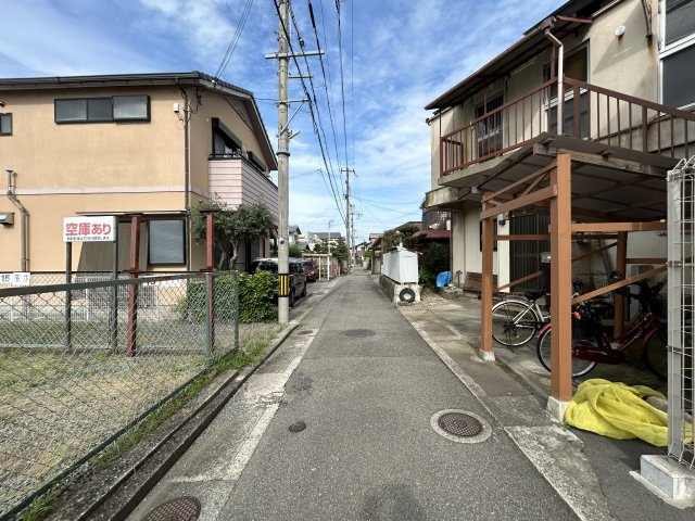 和歌山市新堀東１丁目・土地・56930の前面道路含む現地写真