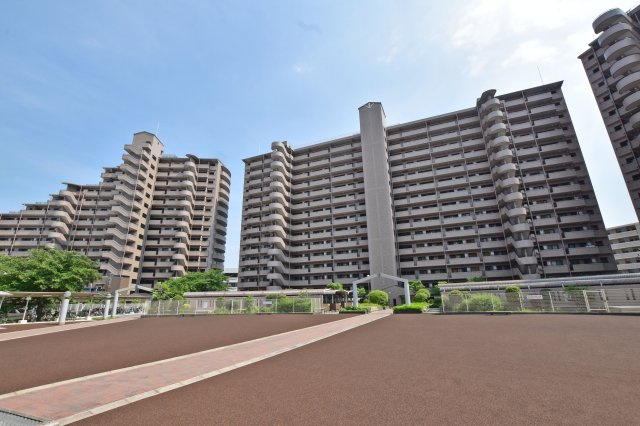 コート甲子園南3番館の外観|2025年4月リフォーム済み物件です。見学をご希望の方はお気軽にお問い合わせください。