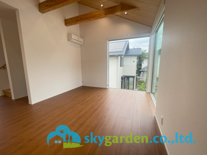 藤沢市辻堂東海岸2丁目　中古戸建の居間・リビング