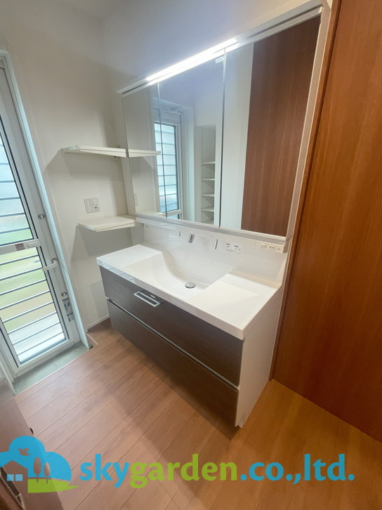 藤沢市辻堂東海岸2丁目　中古戸建の独立洗面台