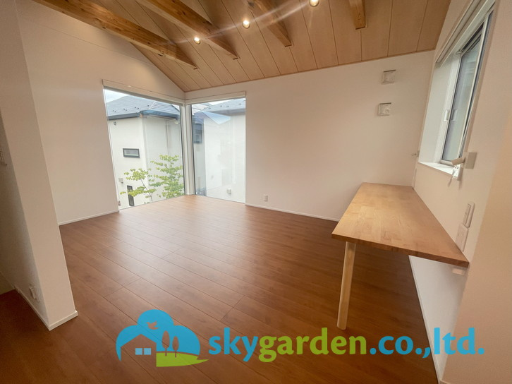 藤沢市辻堂東海岸2丁目　中古戸建の居間・リビング