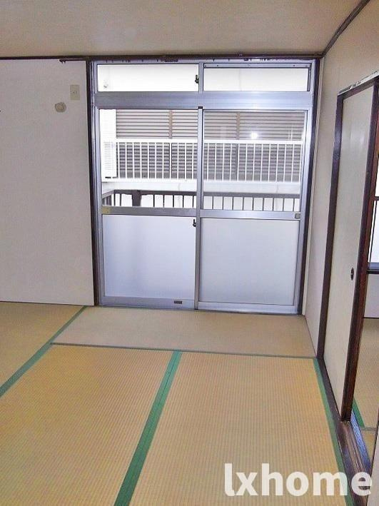 園田ハイムの寝室|開放的な寝室です