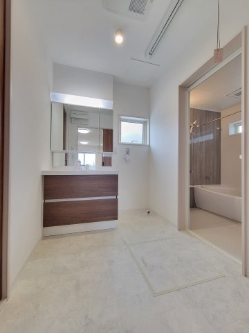 田辺市秋津町Ⅳ・新築戸建の洗面所