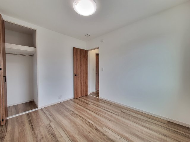 田辺市秋津町Ⅳ・新築戸建の洋室