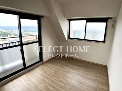 【寝室】 | グローリアス岡崎戸崎町 | 開放的な寝室です