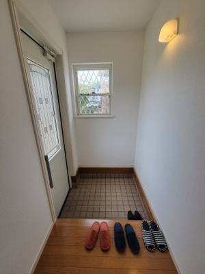 【玄関】 | 安威二丁目貸家 1