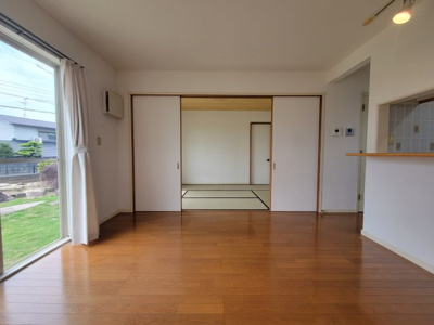 【居間・リビング】 | 安威二丁目貸家 1