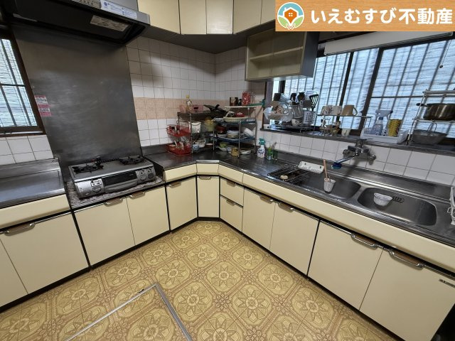 熊谷市月見町　中古戸建のキッチン