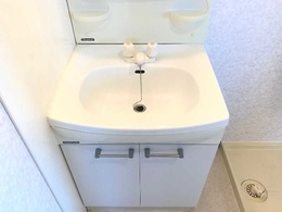 シャトルしょうりゅうの洗面所|※反転タイプとなります