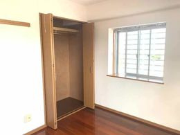 シャトルしょうりゅうの内装|※反転タイプとなります