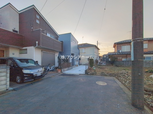 入間市東藤沢8丁目・全1棟　新築一戸建　の前面道路含む現地写真|現地写真（2025年12月3日撮影）
