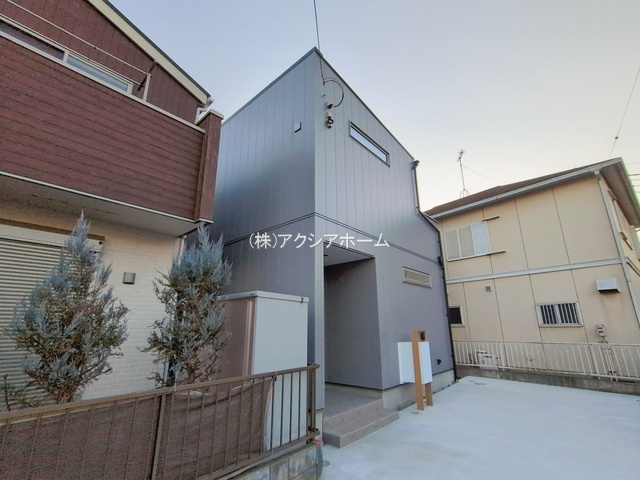 入間市東藤沢8丁目・全1棟　新築一戸建　の駐車場|現地写真（2025年12月3日撮影）