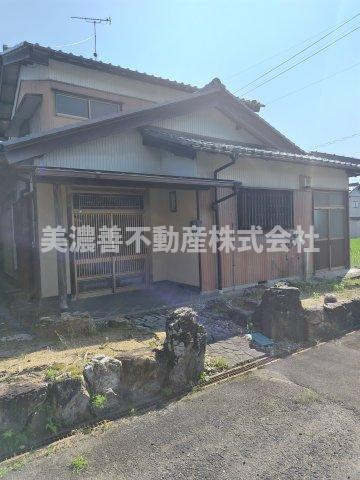 ６５５６２　関市小屋名中古戸建て