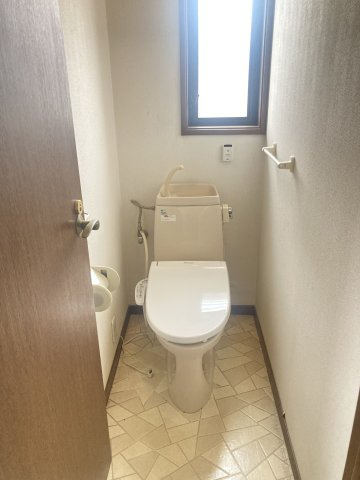 前橋市上小出町1丁目　中古住宅のトイレ