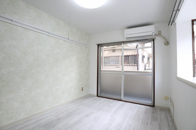 ルミネント牛浜の居間・リビング|写真は同建物の別部屋を参考に掲載しております。