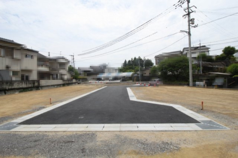 福井町　建築条件付き　売土地　Ｄ号地（全5区画）　の前面道路含む現地写真