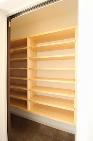 福井町　新築戸建　Ｃ号地（全5区画）　の収納|2F　西の部屋　5.25帖