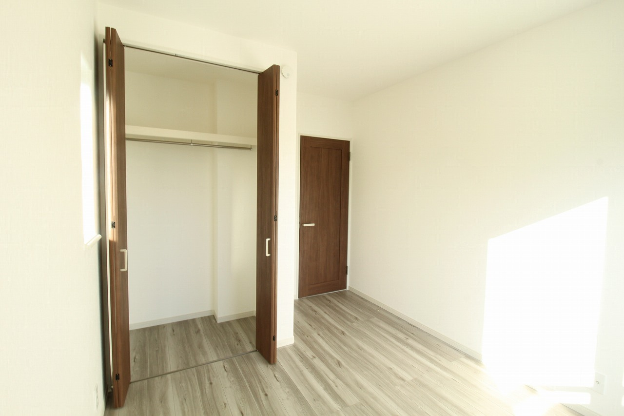 福井町　新築戸建　Ｃ号地（全5区画）　の収納|2F　南の部屋　5.25帖