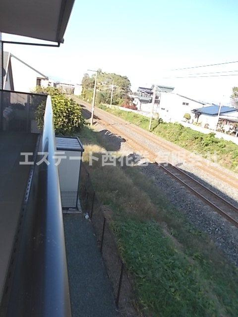 フェリースＫⅢのバルコニー|玄関側に東北本線