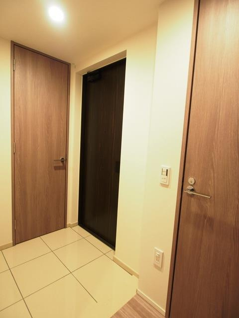 プラウドタワー梅田豊崎の玄関