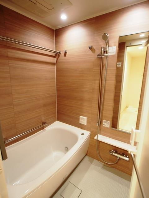 プラウドタワー梅田豊崎の浴室