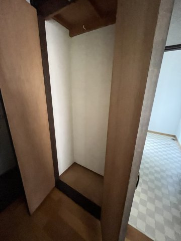 ルナハイツ Part 2の収納|玄関収納