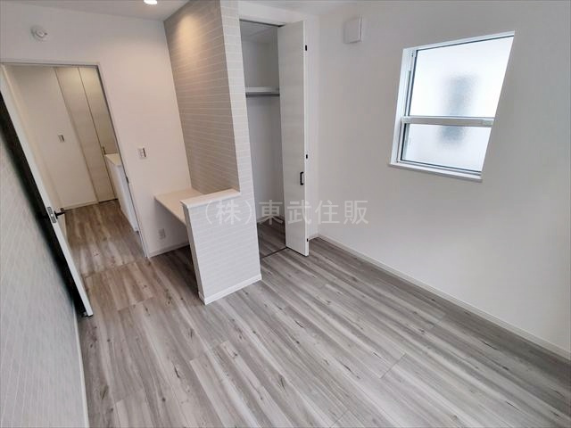 【洋室】 | 川越市志多町R６　A号棟　全１棟 | 2階南側5.33帖洋室　趣味のお部屋にいかがでしょうか