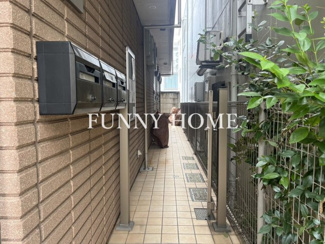 【エントランス】
