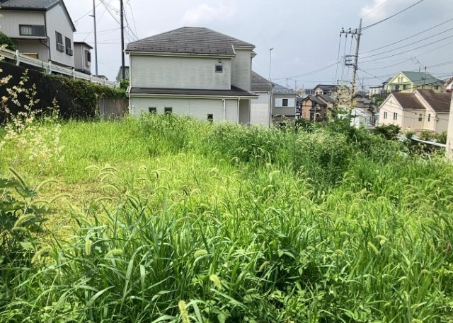 【外観】 | 物件の詳細については、現地を見てわかること以外に、役所や法務局などで調べないとわからないことがあります。そのため、現地に行く場合は、もしこの物件を買ったらどのような生活ができるかをイメージしましょう。