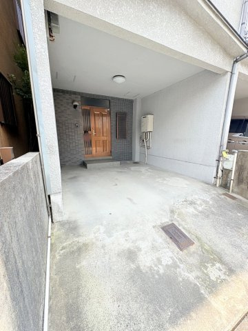 梅津開キ町の駐車場