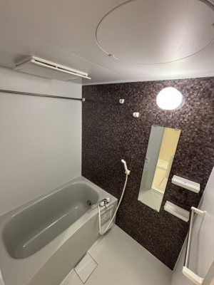 【浴室】 | D-room椿森１丁目C | ※同物件・反転タイプの写真です。