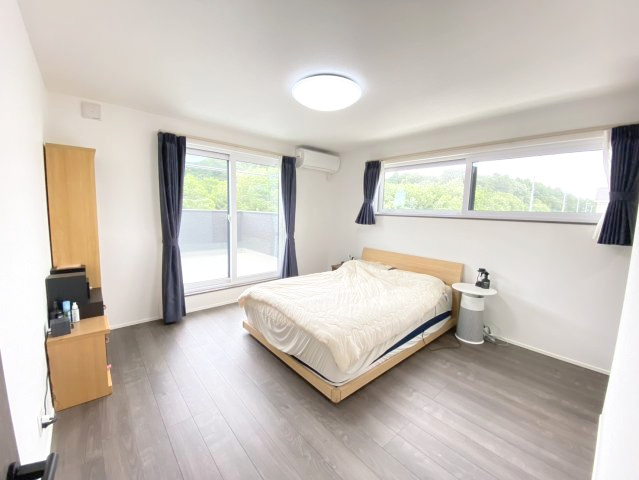 【角地】水戸市元石川町　4LDK　の居間・リビング