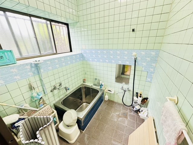 石岡市石岡　《古民家風》中古戸建の浴室