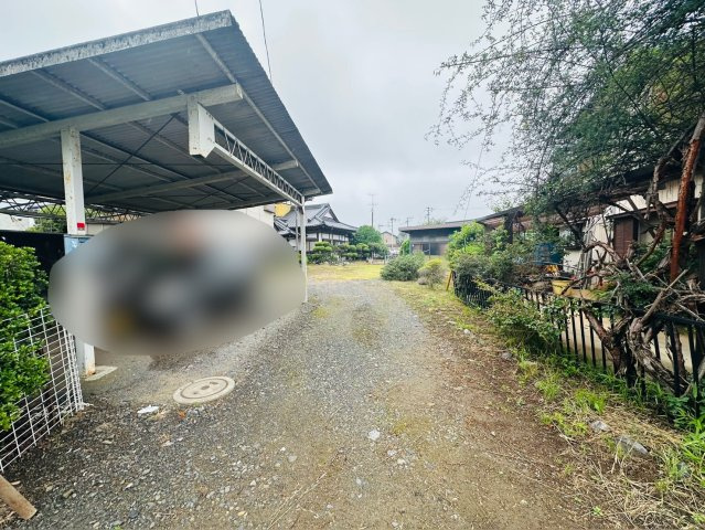 石岡市石岡　《古民家風》中古戸建の駐車場