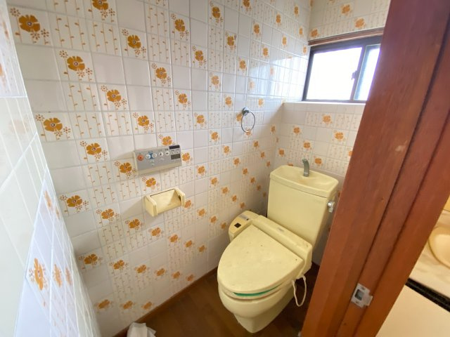 【5LDK】　土浦市東崎町　中古戸建のトイレ