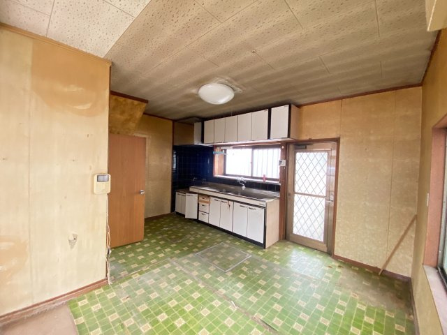 【5LDK】　土浦市東崎町　中古戸建のキッチン