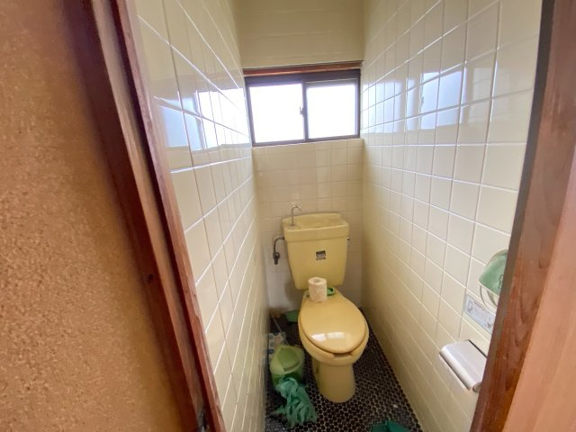 【5LDK】　土浦市東崎町　中古戸建のトイレ