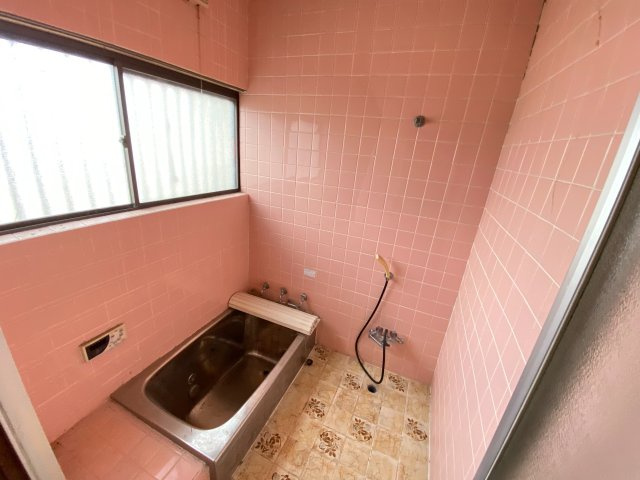 【5LDK】　土浦市東崎町　中古戸建の浴室