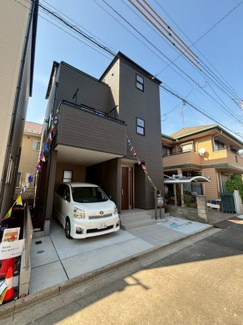 【前面道路含む現地写真】 | 川越市旭町3丁目　新築分譲　「川越駅」バス6分　敷地22坪　【大塚小学区】